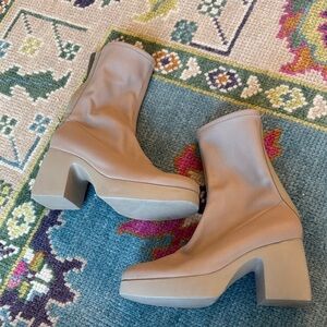 Wonder Tan Women's Boots